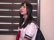 MIDE-642 Garota uniforme e sem calcinhas Nanasawa Mia