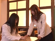 Japanische Schullesben Tsubomi und Megumi