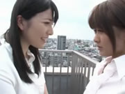Jepang lesbian berciuman